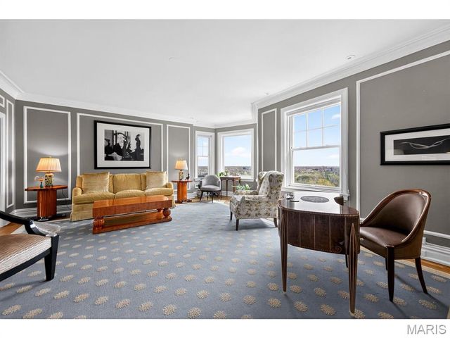 625 S Skinker Boulevard 1702, St Louis, MO 63105