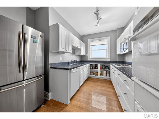 625 S Skinker Boulevard 1702, St Louis, MO 63105