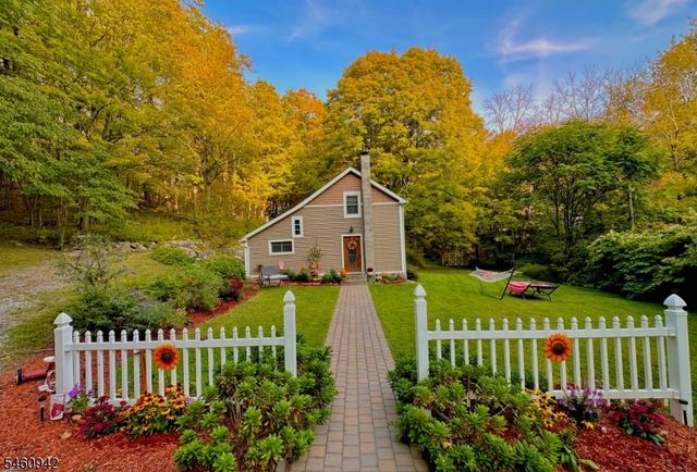 67 Glenwood Mt Rd, Vernon Twp., NJ 07461