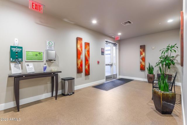 2211 E CAMELBACK Road 106, Phoenix, AZ 85016