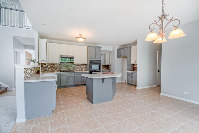 14001 Meadow Lane, Plainfield, IL 60544