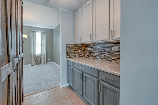 14001 Meadow Lane, Plainfield, IL 60544