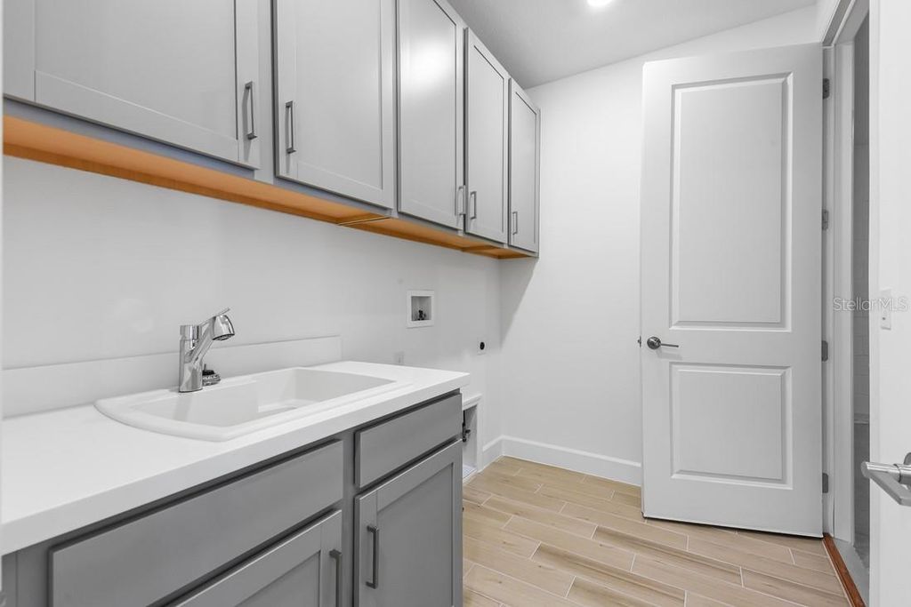 Image 31 of property listing at 668 JUNONIA BOULEVARD, New Smyrna Beach, FL 32168