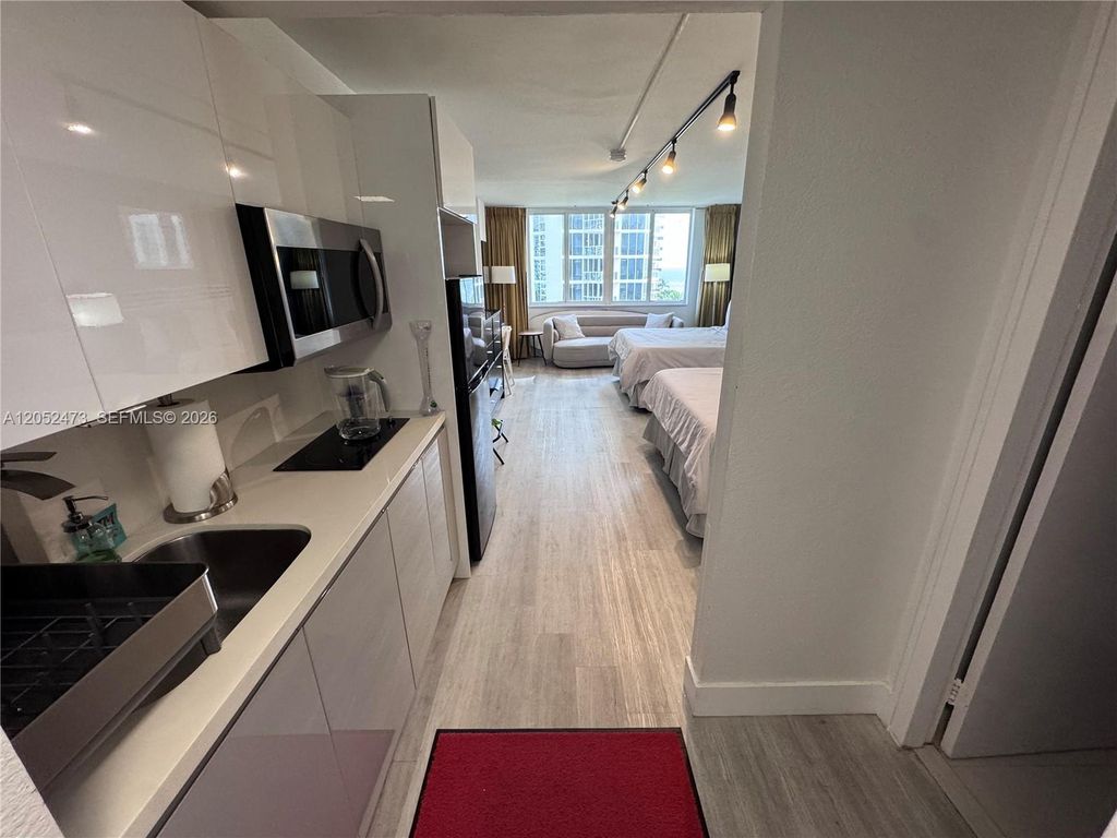 19201 Collins Ave 718, Sunny Isles Beach, FL 33160