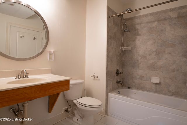 2411 Brownsboro Rd 203, Louisville, KY 40206