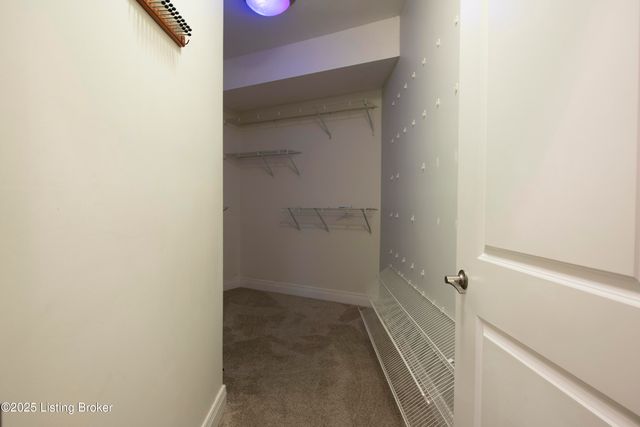 2411 Brownsboro Rd 203, Louisville, KY 40206