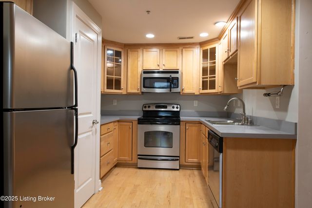 2411 Brownsboro Rd 203, Louisville, KY 40206