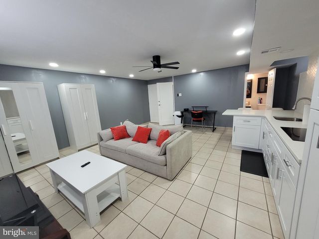 2328 LONEY ST, Philadelphia, PA 19152