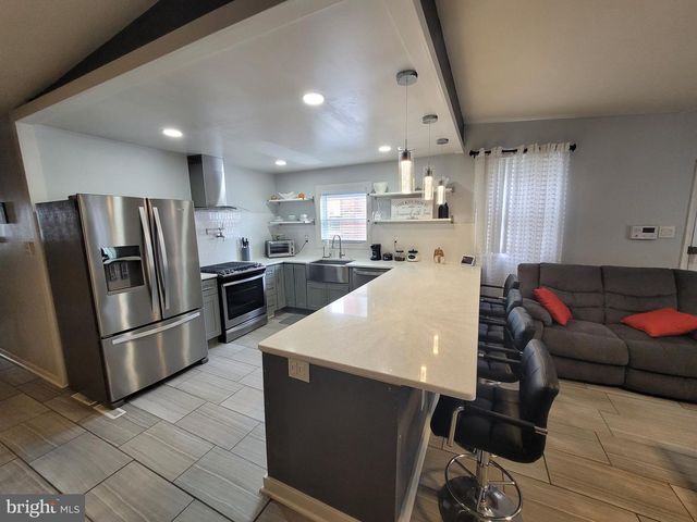 2328 LONEY ST, Philadelphia, PA 19152