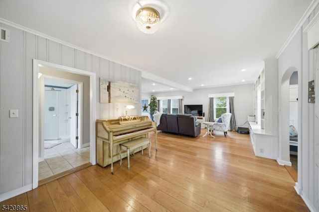 19 Musconetcong Ave, Stanhope Boro, NJ 07874