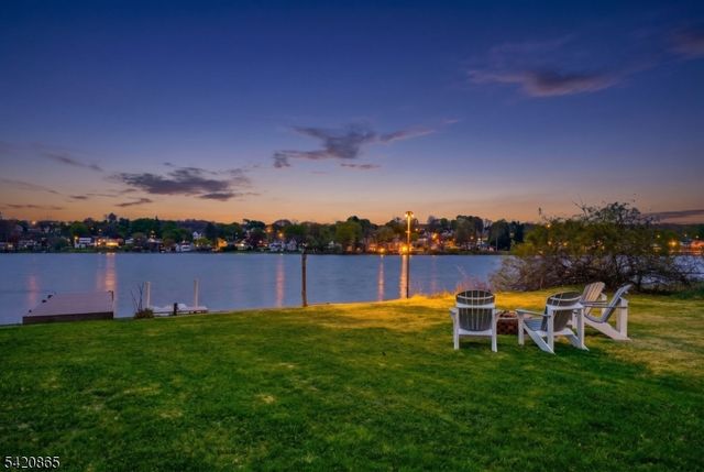 19 Musconetcong Ave, Stanhope Boro, NJ 07874
