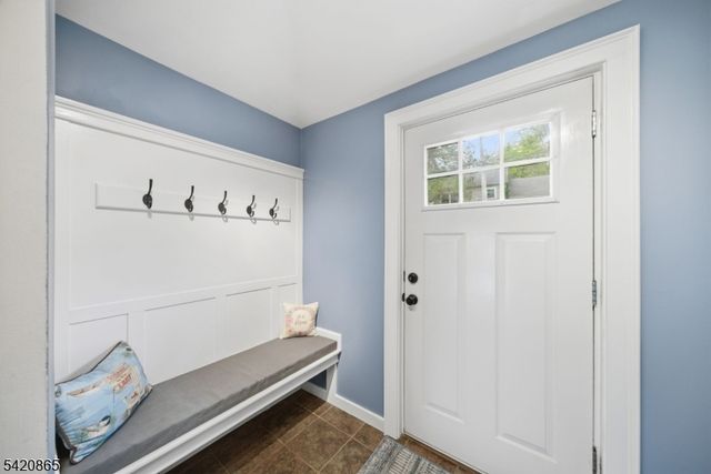 19 Musconetcong Ave, Stanhope Boro, NJ 07874