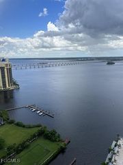 3000 Oasis Grand BLVD, Fort Myers, FL 33916