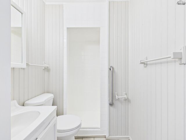 3011 GORDON STREET, Vernon, TX 76384