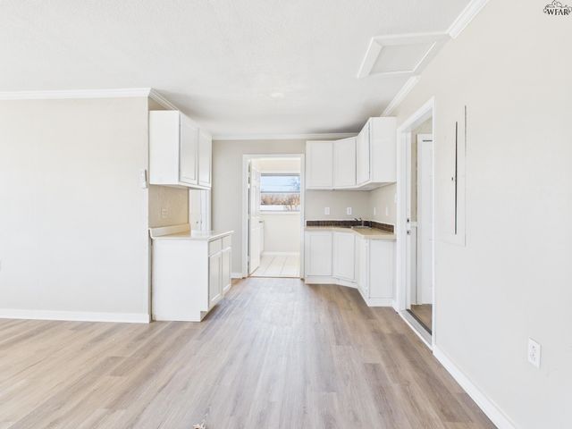 3011 GORDON STREET, Vernon, TX 76384