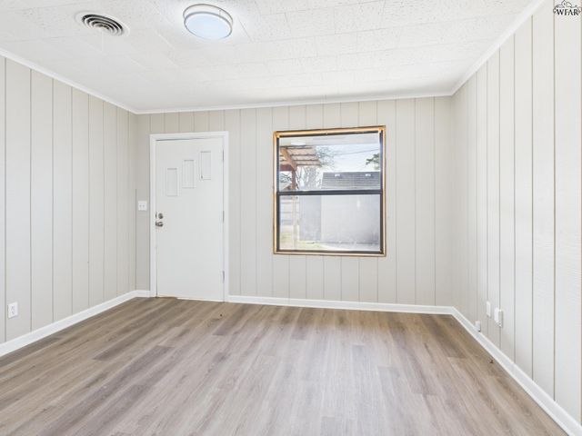 3011 GORDON STREET, Vernon, TX 76384