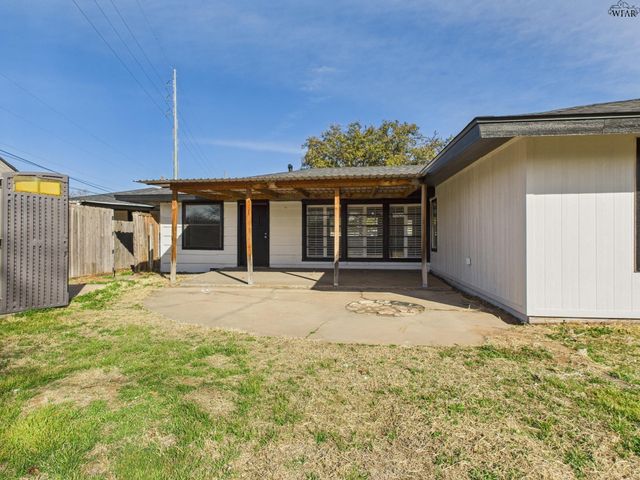 3011 GORDON STREET, Vernon, TX 76384