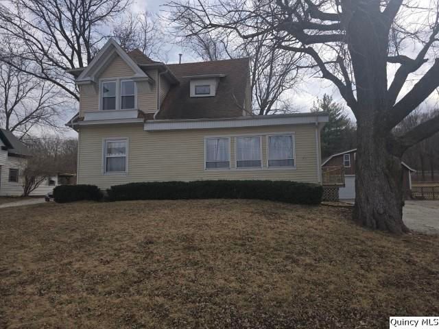 670 E 1st Street, Dallas City, IL 62330