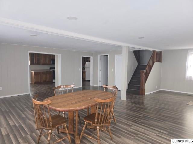 670 E 1st Street, Dallas City, IL 62330