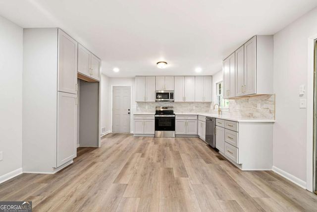 61 Barrett Circle SE, Marietta, GA 30060
