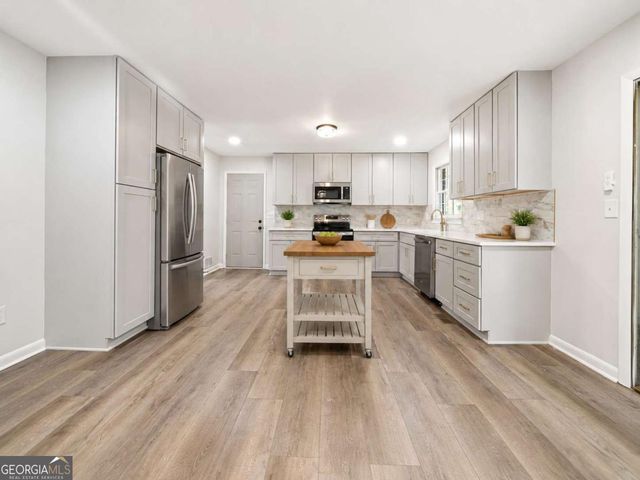 61 Barrett Circle SE, Marietta, GA 30060