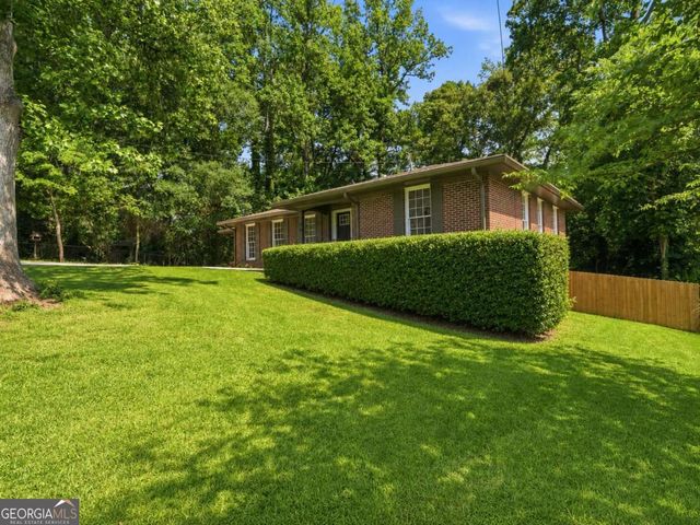 61 Barrett Circle SE, Marietta, GA 30060