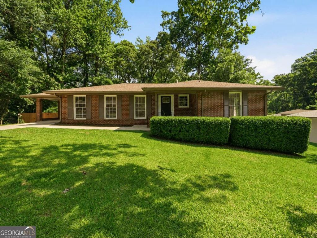 61 Barrett Circle SE, Marietta, GA 30060