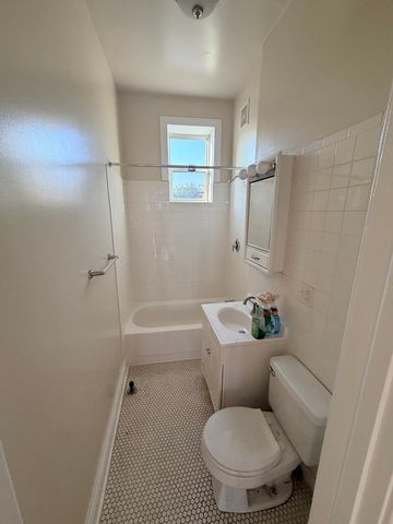 2808 W Augusta Bend 3, Chicago, IL 60622