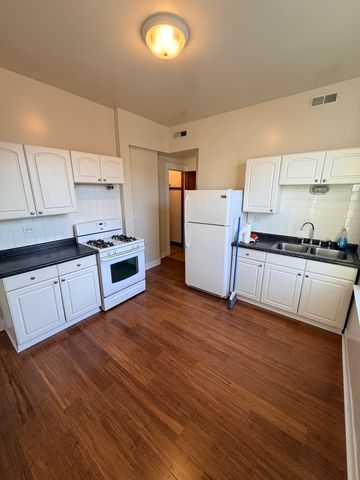2808 W Augusta Bend 3, Chicago, IL 60622