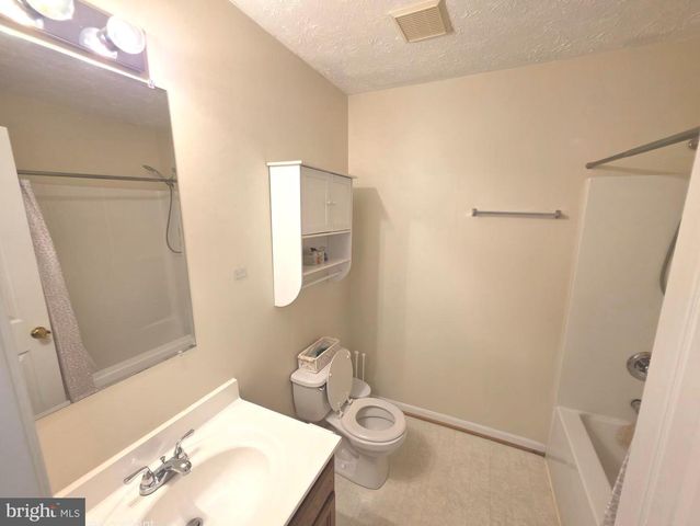 112 ASHLEY DR, Winchester, VA 22602