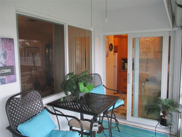 2100 NE 38th Street 217, Lighthouse Point, FL 33064
