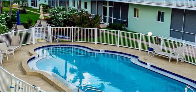 2100 NE 38th Street 217, Lighthouse Point, FL 33064