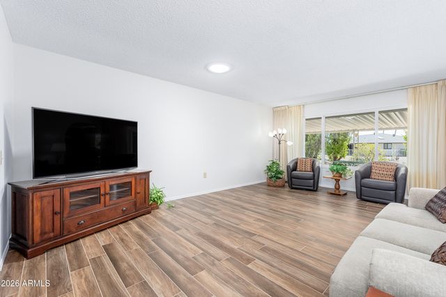 9811 W REDWOOD Drive, Sun City, AZ 85351