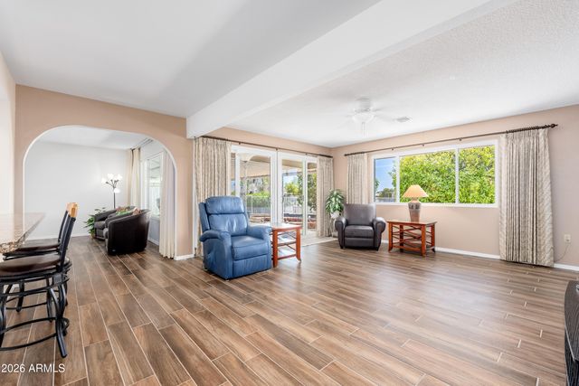 9811 W REDWOOD Drive, Sun City, AZ 85351