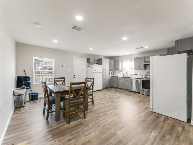 157 Lakeview Drive S, Livingston, TX 77351