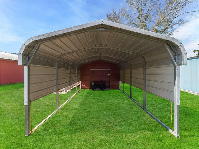 157 Lakeview Drive S, Livingston, TX 77351