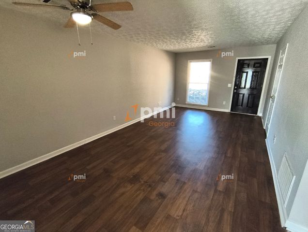 102 Peachtree Court, Lagrange, GA 30241