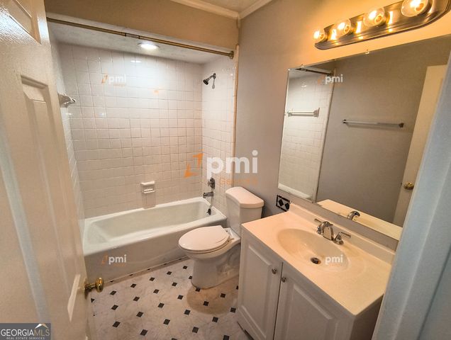 102 Peachtree Court, Lagrange, GA 30241