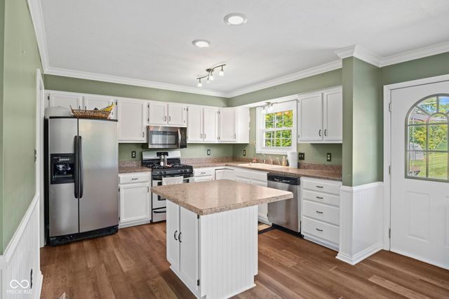 9961 N Gasburg Road, Mooresville, IN 46158