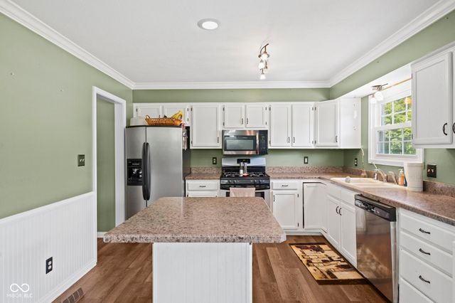 9961 N Gasburg Road, Mooresville, IN 46158