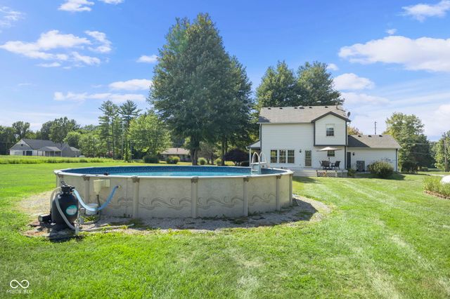 9961 N Gasburg Road, Mooresville, IN 46158