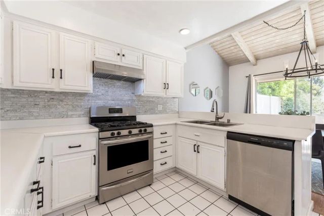 1546 Holly Court, Thousand Oaks, CA 91360