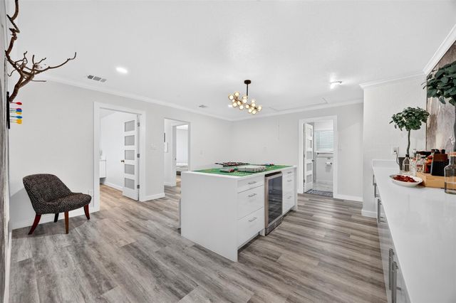 5032 Madalyn Lane, Houston, TX 77021