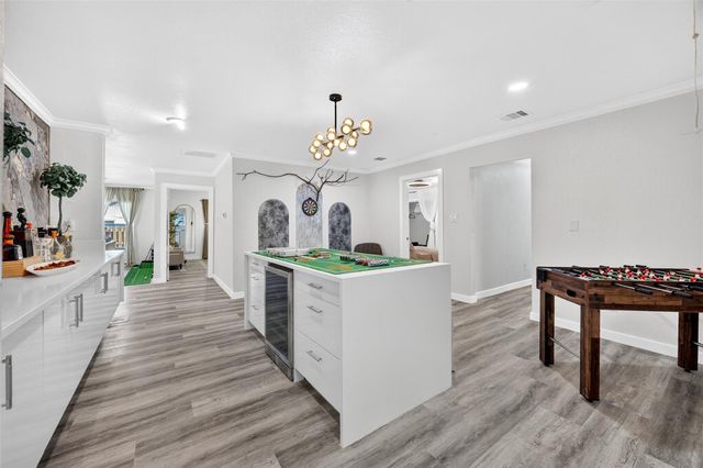 5032 Madalyn Lane, Houston, TX 77021