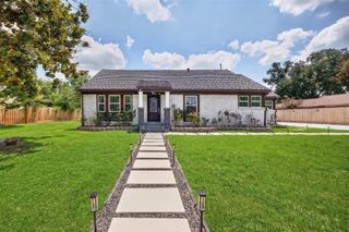 5032 Madalyn Lane, Houston, TX 77021