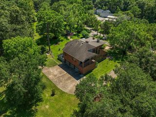 3415 E Bayou Drive, Dickinson, TX 77539