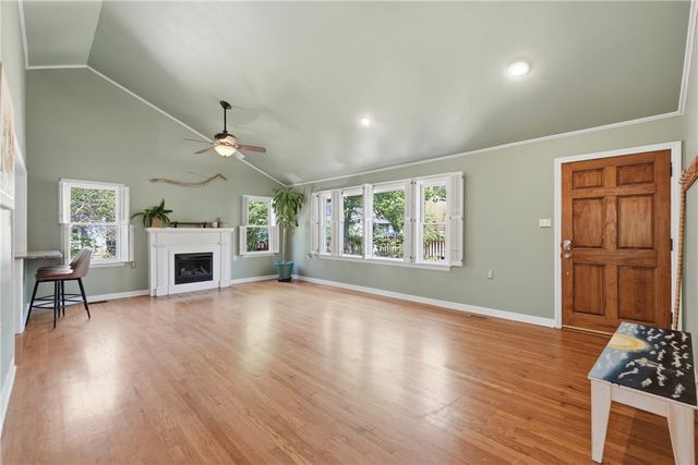 115 Wall Street, Eureka Springs, AR 72632