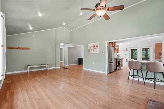 115 Wall Street, Eureka Springs, AR 72632