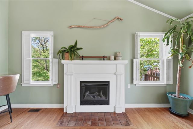 115 Wall Street, Eureka Springs, AR 72632