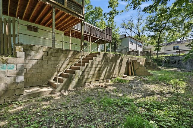 115 Wall Street, Eureka Springs, AR 72632